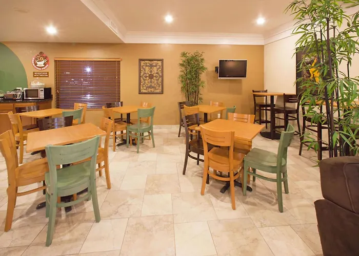 Americinn By Wyndham Johnston Des Moines